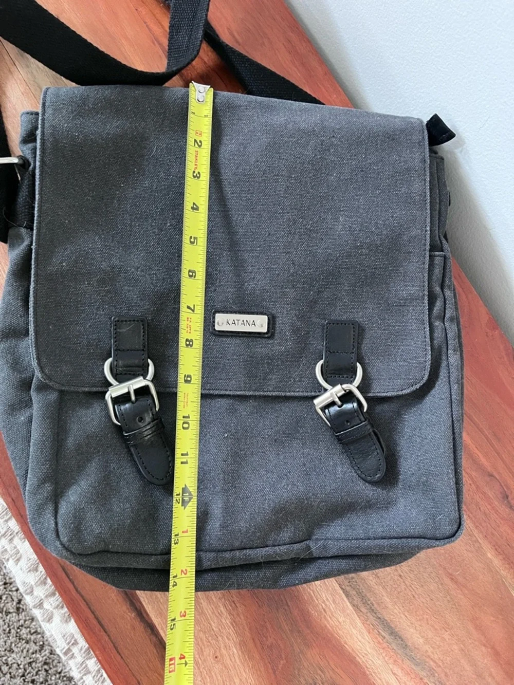Katana messenger bag